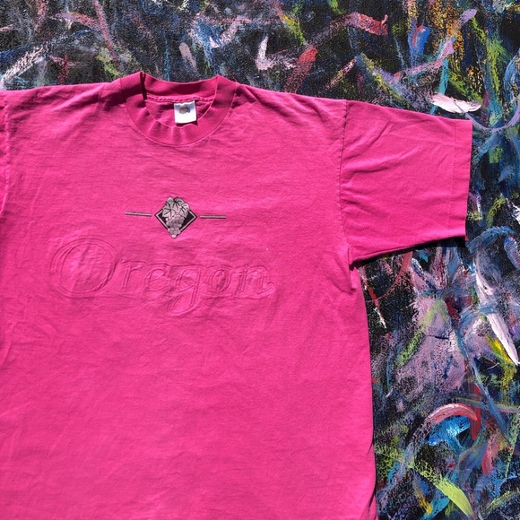 Vintage Embossed Oregon Pink tee - Picture 5 of 7